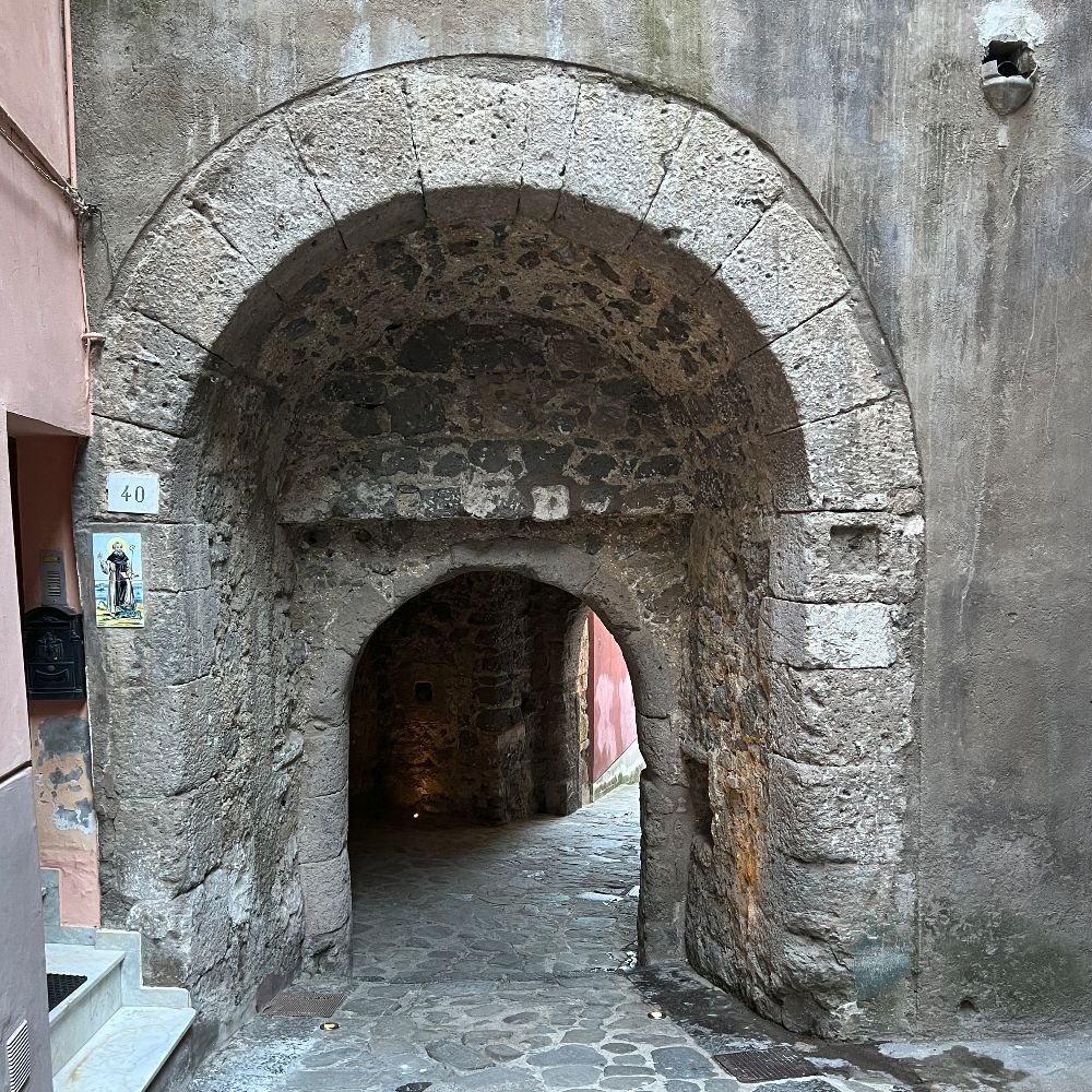 WALLS AND GATES OF SORRENTO